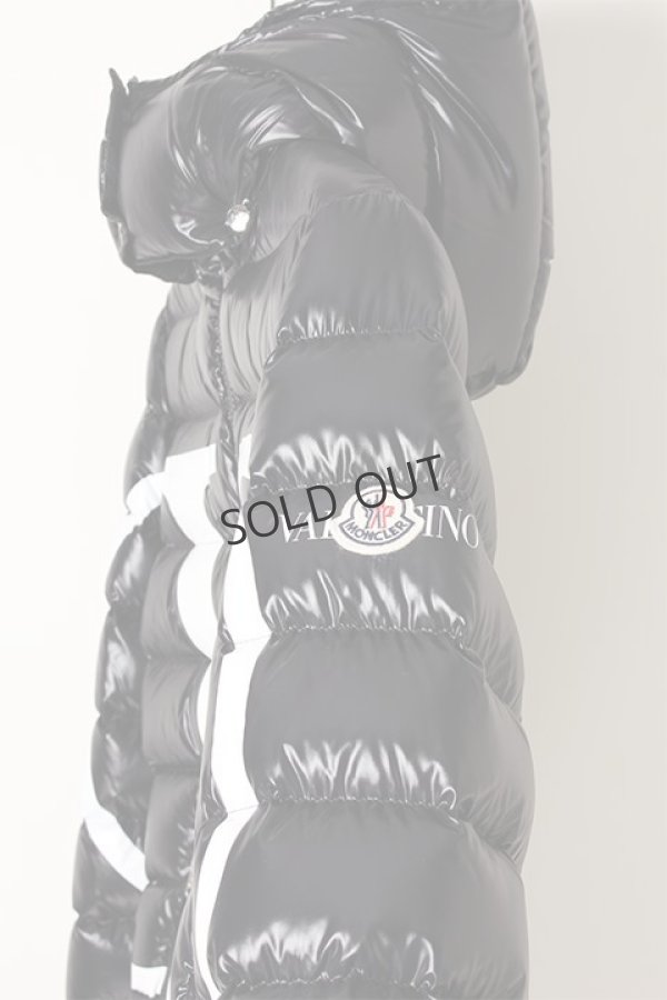 画像5: {SOLD}VALENTINO×MONCLER ヴァレンティノ×モンクレール モンクレール Vロゴ ラッカーナイロン ダウンジャケット{SB3CN01C4AB-ONI-AIA} (5)