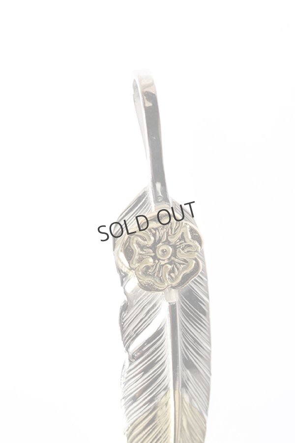 画像2: {SOLD}Taro Washimi タロウ ワシミ 鷲見太郎 S feather K18 top02 / S K18 flower metal pendant{-BJA} (2)