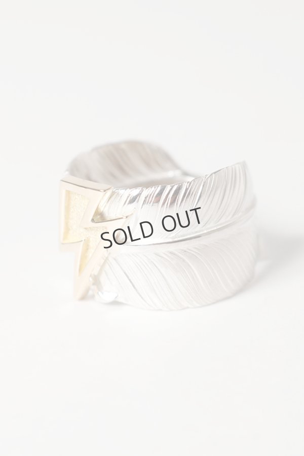 画像2: {SOLD}Taro Washimi タロウ ワシミ 鷲見太郎 L old feather ring 02/K18 big thunder{-BEA} (2)